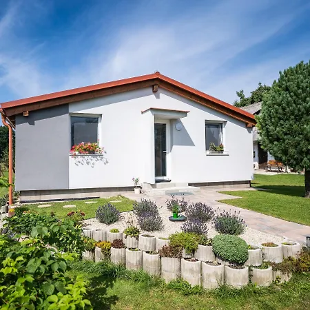 Holiday home Dom Joves